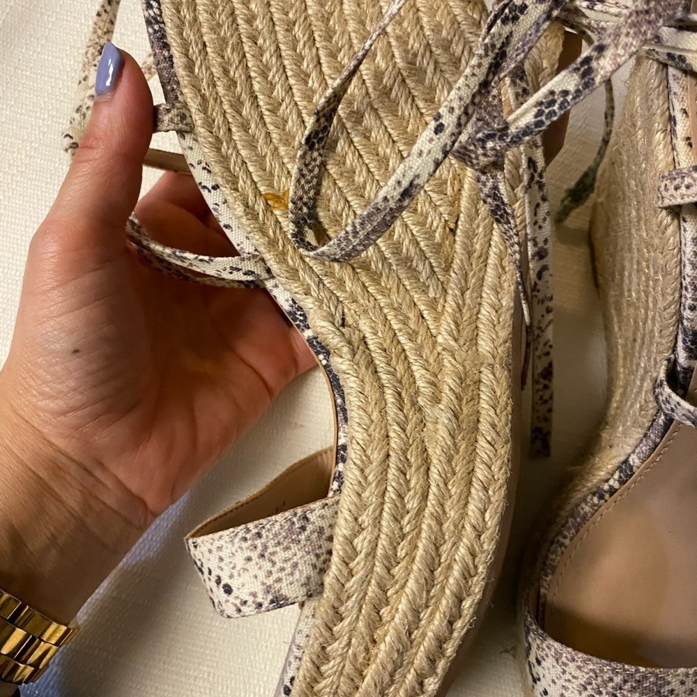 Aldo White and Tan Wedges with Strappy Design size 8.5 - Picture 4 of 15